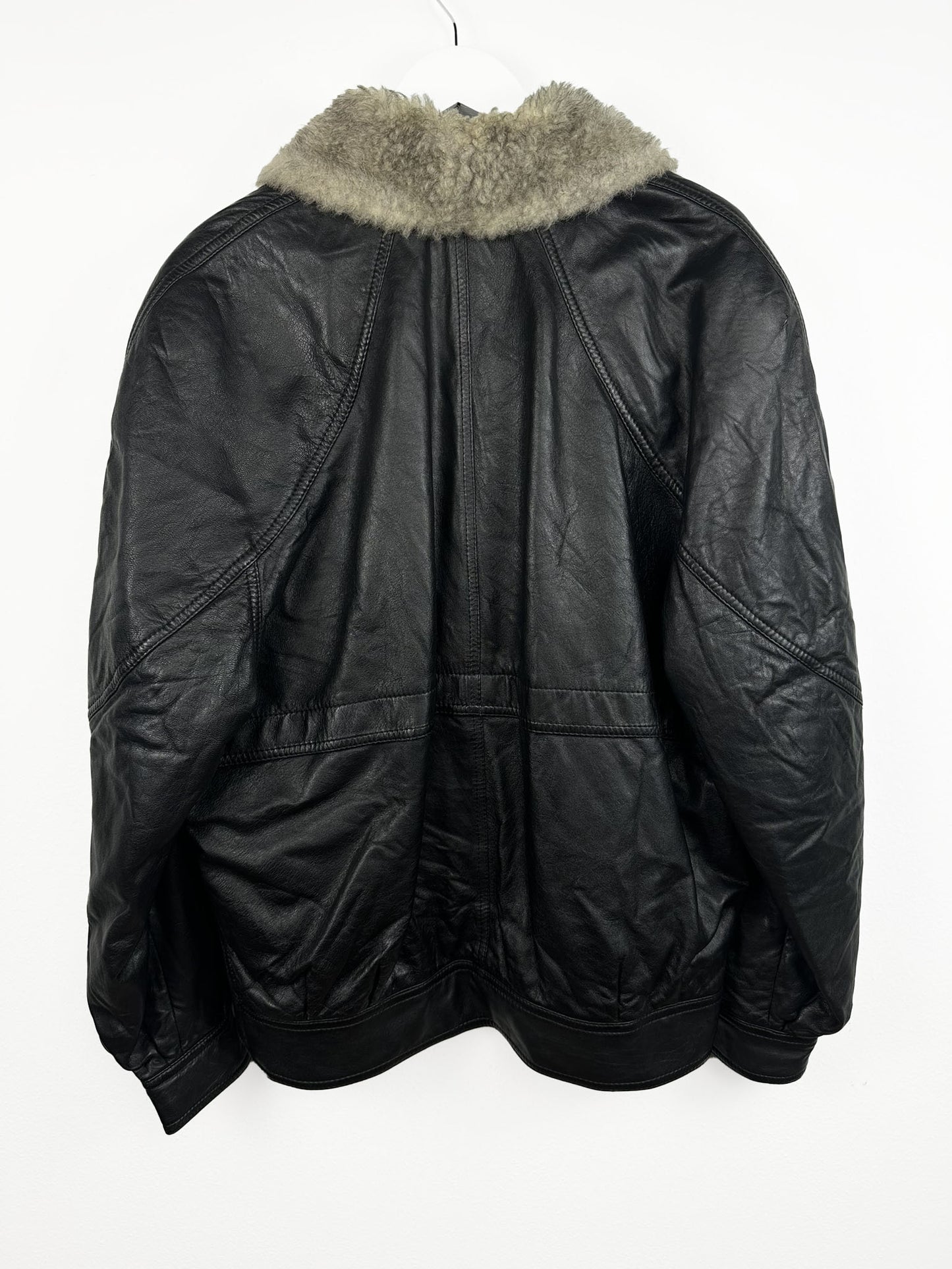 Bomber nero in pelle con pelo (25g140) - XL