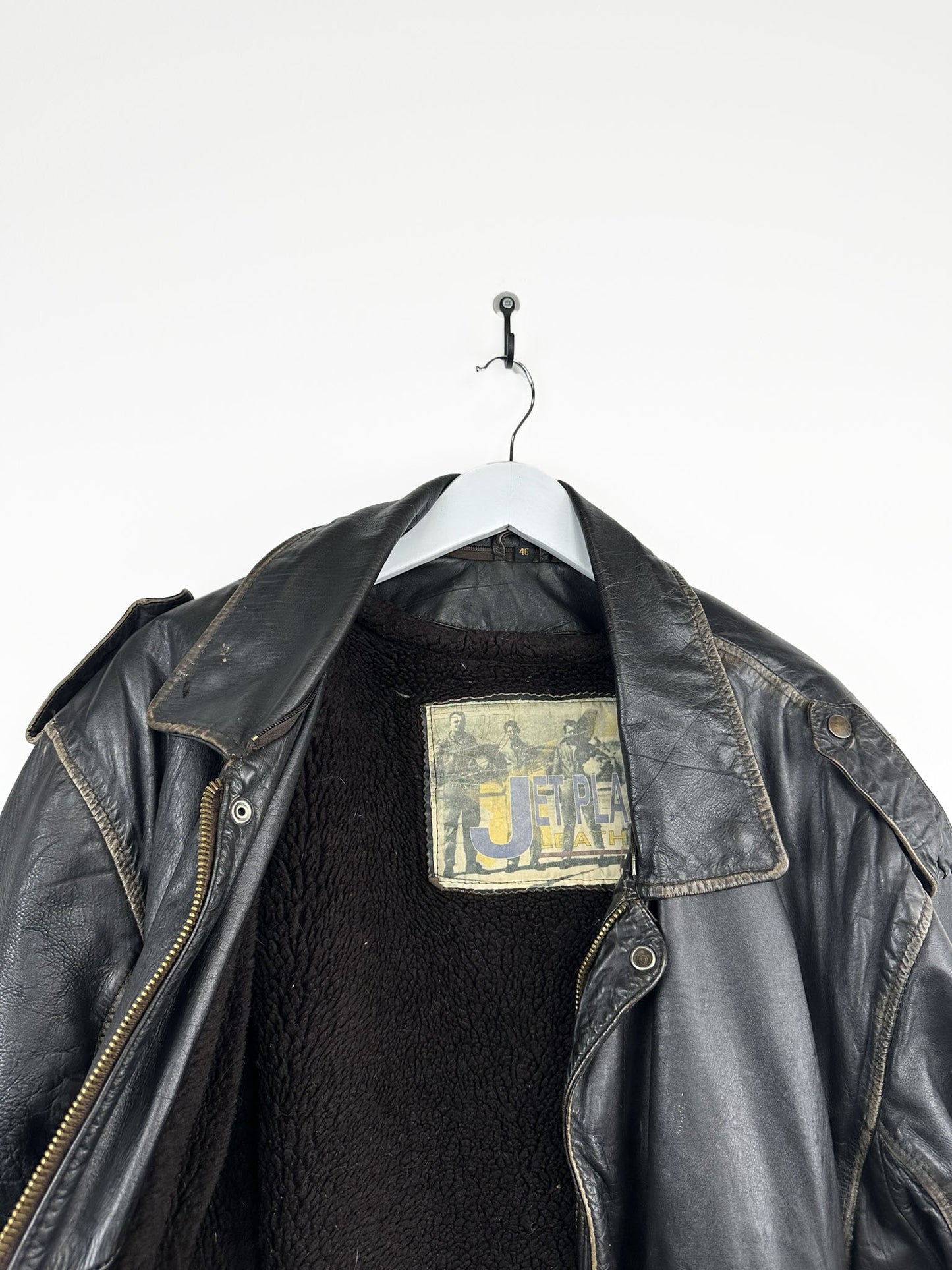 Bomber nero in pelle imbottito (25g191) - L
